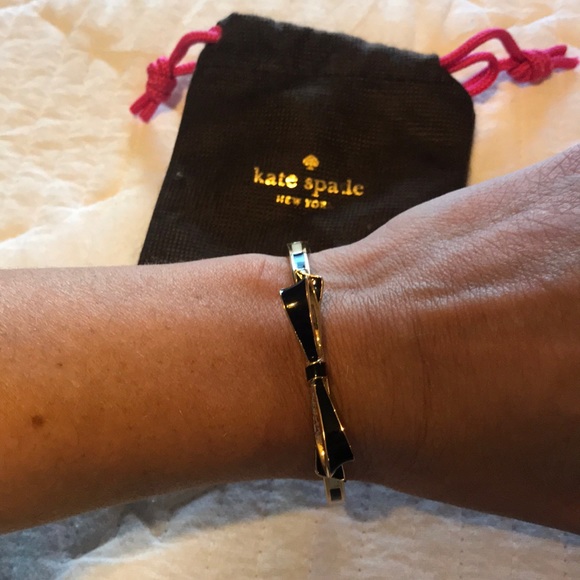Kate Spade black and white gold bow bangle - Picture 1 of 5